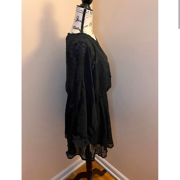 Urban Outfitters Lumiere Black Long Sleeve Swiss Dot Dolman Dress Size Med NWT - Picture 3 of 8